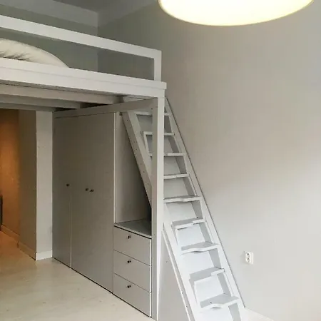 1br Right In The Center Of